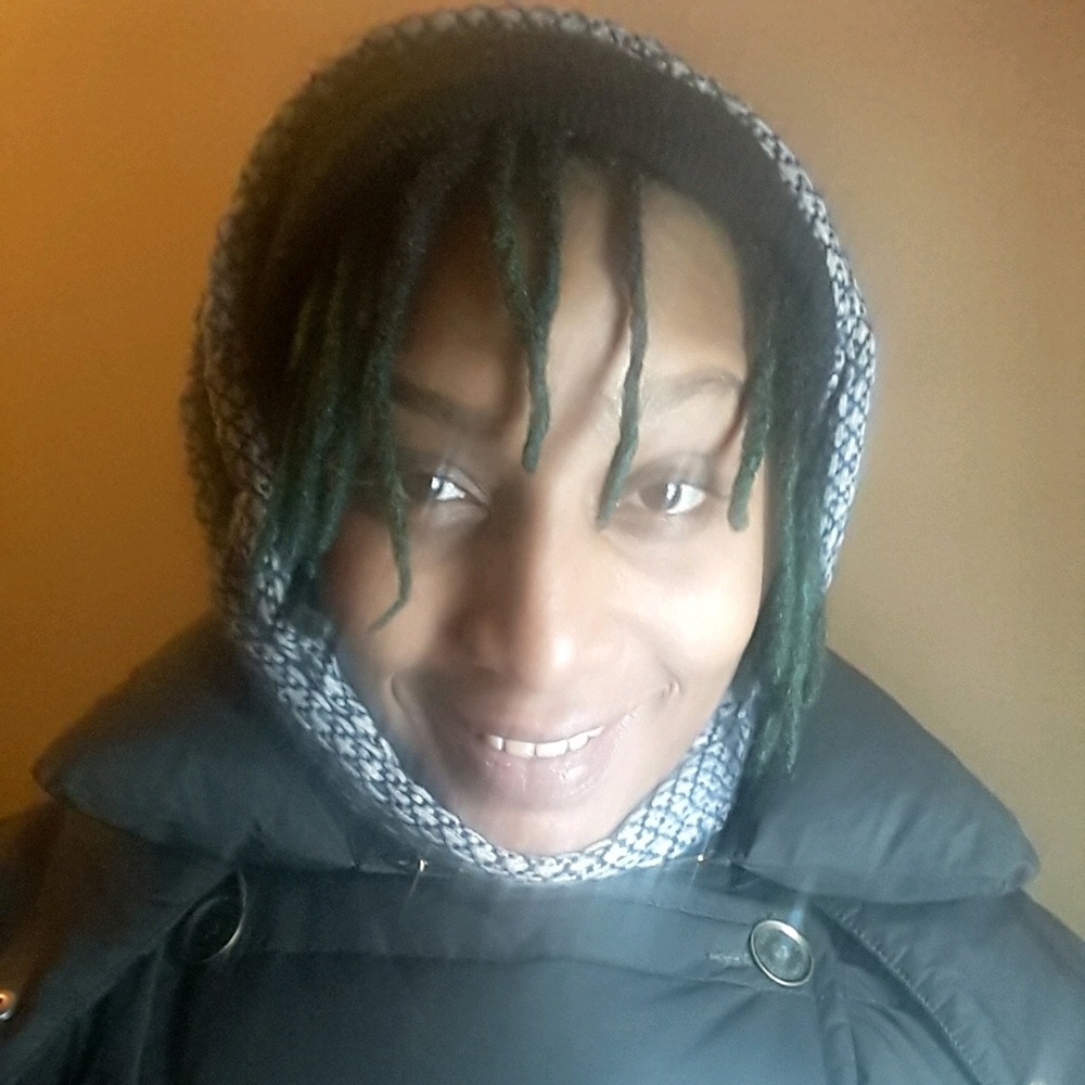 Meet your Posher, Shekevia